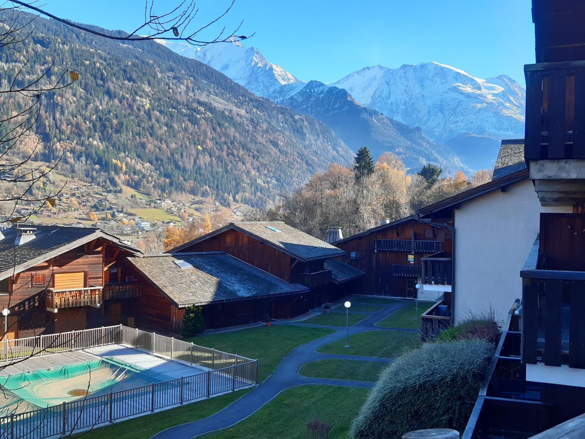 Appartement Meuble Avec Vue Sur Les Montagnes Et Piscine L'Ete Saint-Gervais-les-Bains Exterior photo